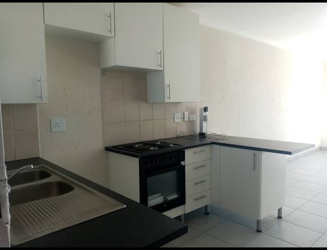 2 BEDROOM SECTIONAL TITLE FOR SALE IN EVELEIGH